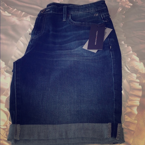Tommy Hilfiger Pants - NWT Tommy Hilfiger denim shorts 🌟